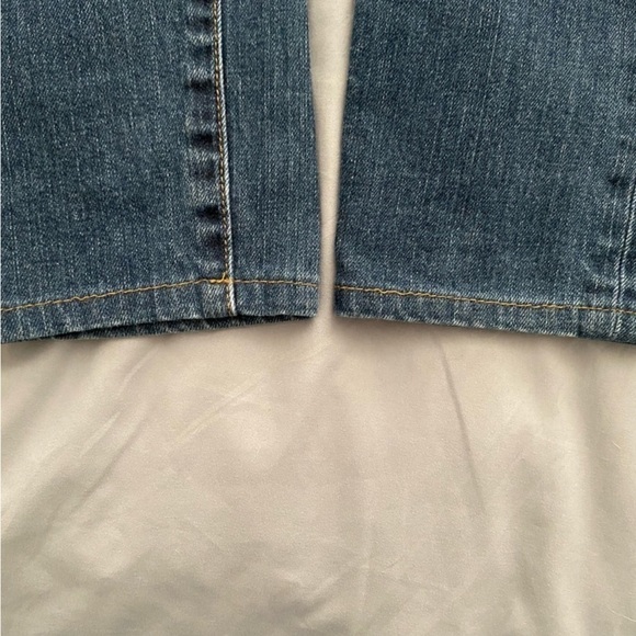 C. Wonder Women’s Mid Rise Distressed Skinny Jeans Dark Wash Blue Size 29 NWOT - Picture 3 of 9